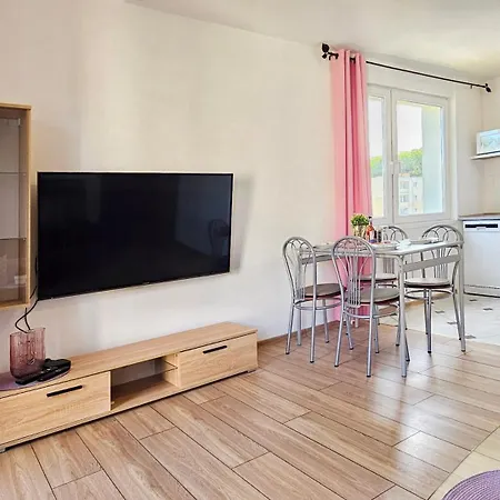 Apartmán Holidayhomepl Centrum Kol1812 Z Osobna Sypialnia I Balkonem *